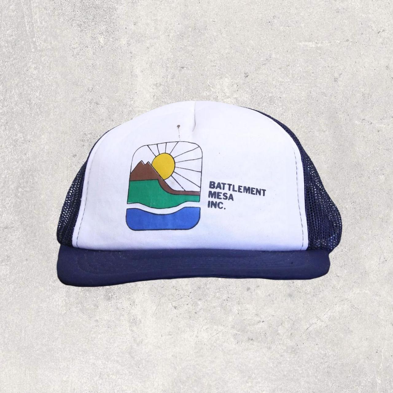 “BATTLEMENT MESA INC.” 80s VINTAGE TRUCKER SNAPBACK HAT