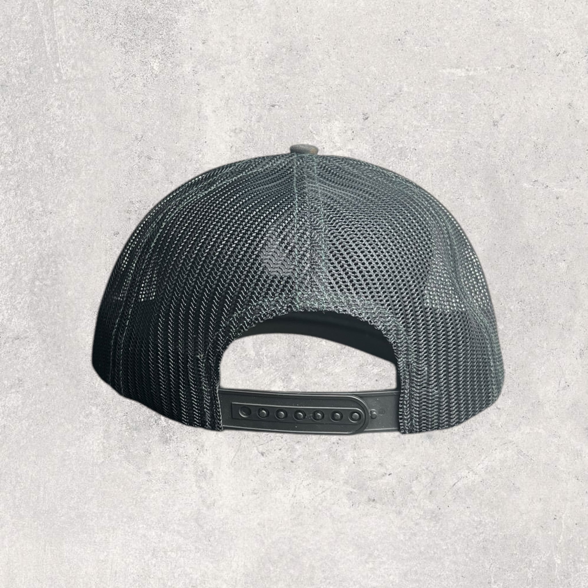 CAMOUFLAGE VINTAGE TRUCKER SNAPBACK HAT